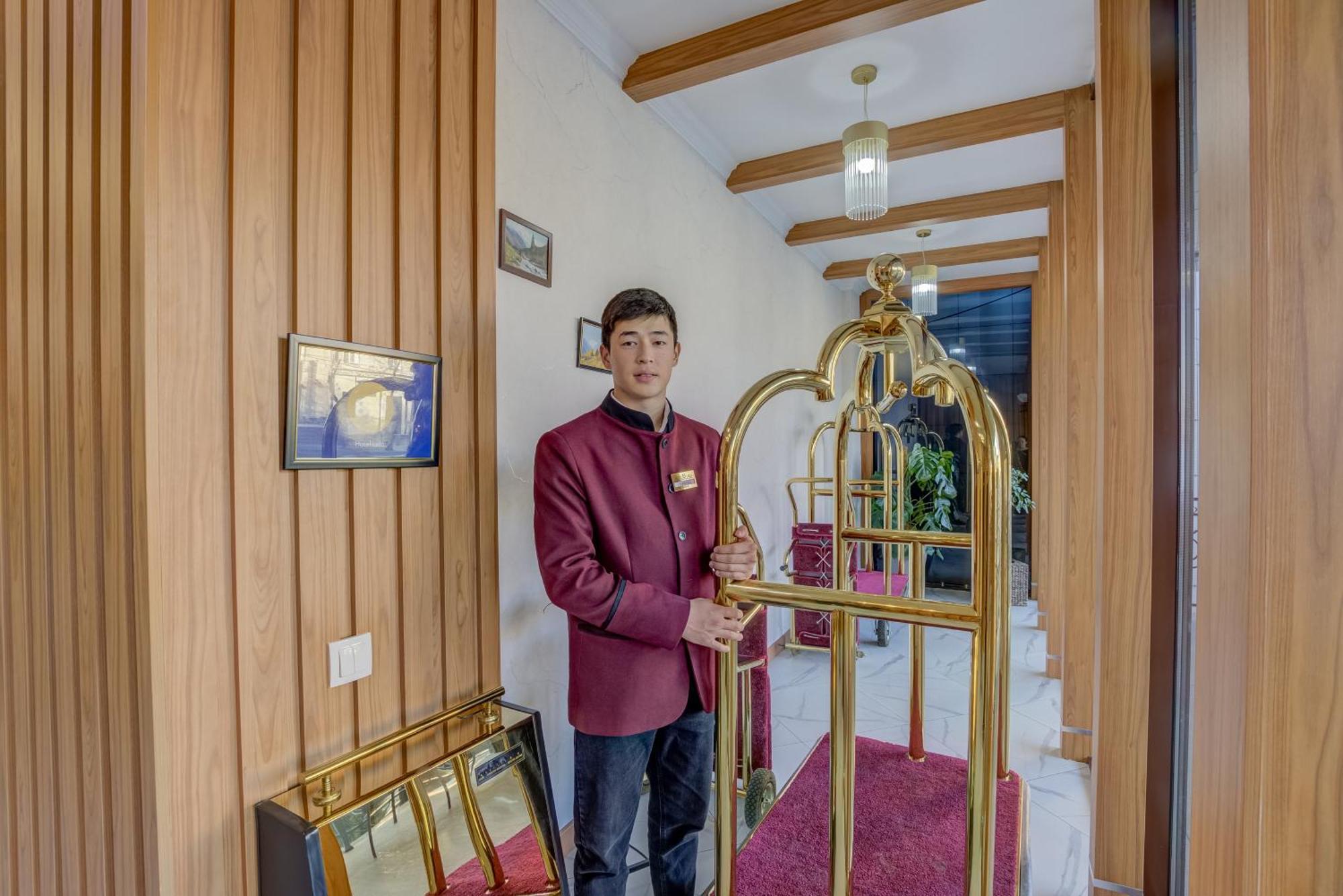 Hotel Lulu 比什凯克 外观 照片