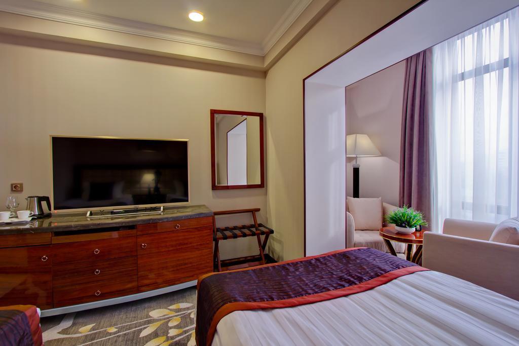 Hotel Lulu 比什凯克 外观 照片